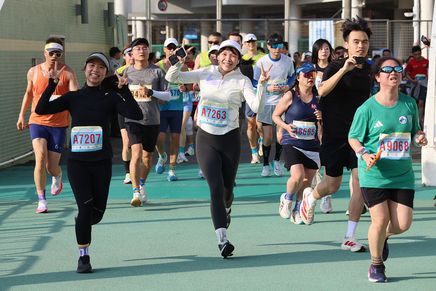 MI10k_06