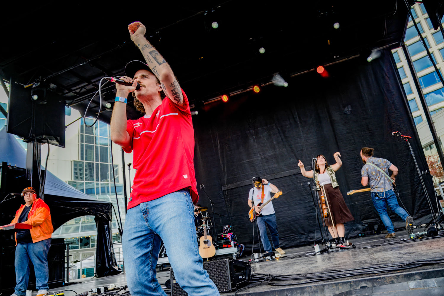 Strumbellas-03